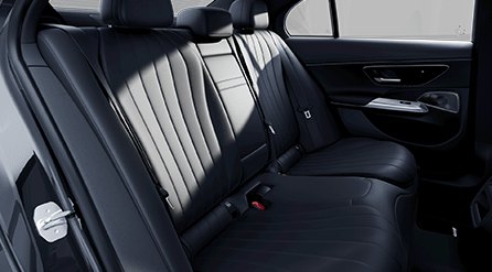 Fond der Mercedes-Benz E-Klasse mit Ledersitzen